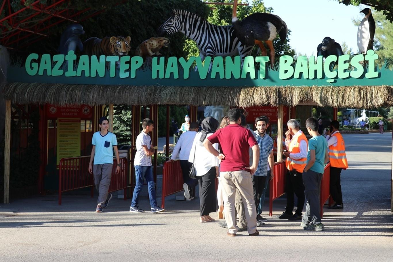 Gaziantep Hayvanat Bahçesine ziyaretçi akını